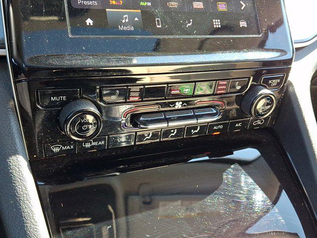 2022 Jeep Grand Cherokee Laredo 4x4