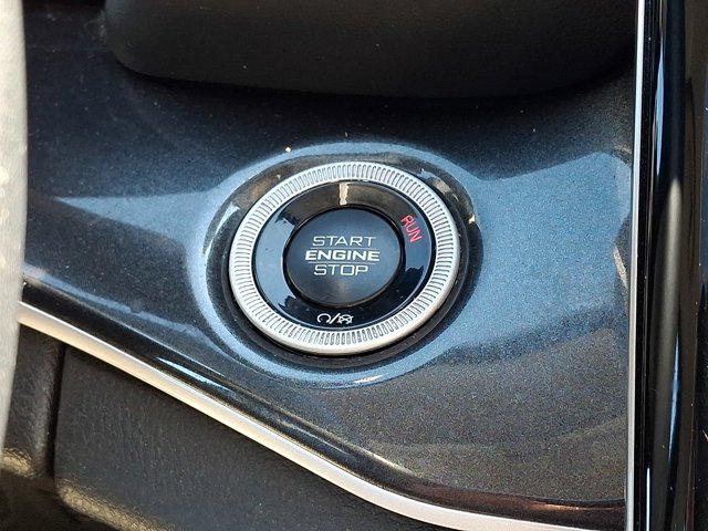 2022 Jeep Grand Cherokee Laredo 4x4