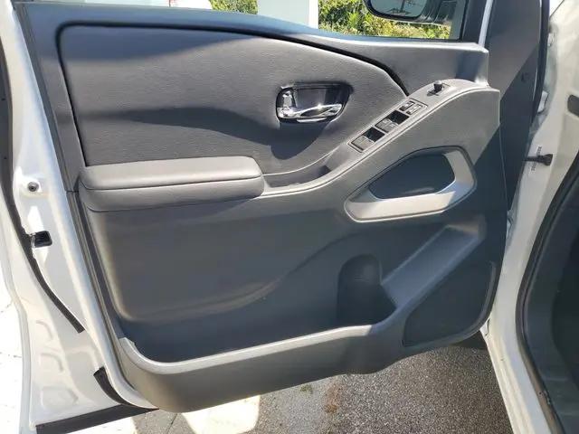 2026 Nissan Frontier Crew Cab SV 4x4