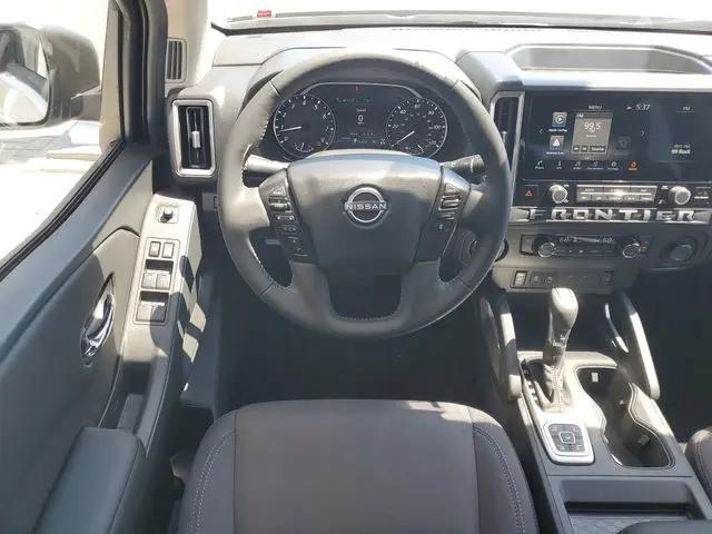 2026 Nissan Frontier Crew Cab SV 4x4