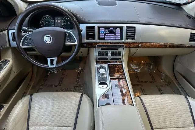 2013 Jaguar XF I4 T