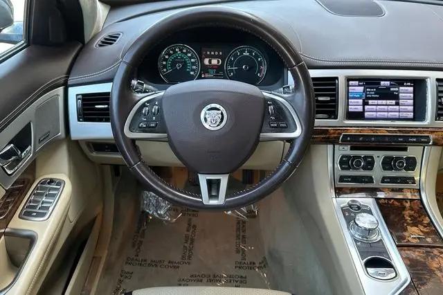 2013 Jaguar XF I4 T