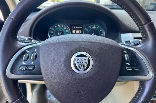 2013 Jaguar XF I4 T