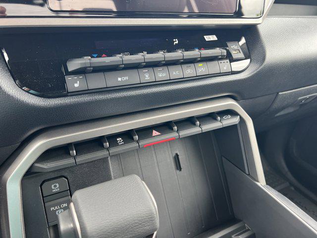 2026 Toyota Tundra SR5 CrewMax 5.5' Bed