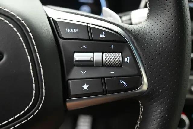 2025 Genesis G70 3.3T RWD Sport Advanced