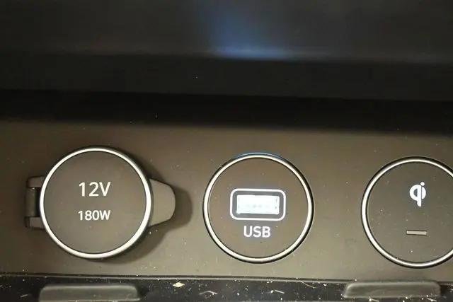 2025 Genesis G70 3.3T RWD Sport Advanced