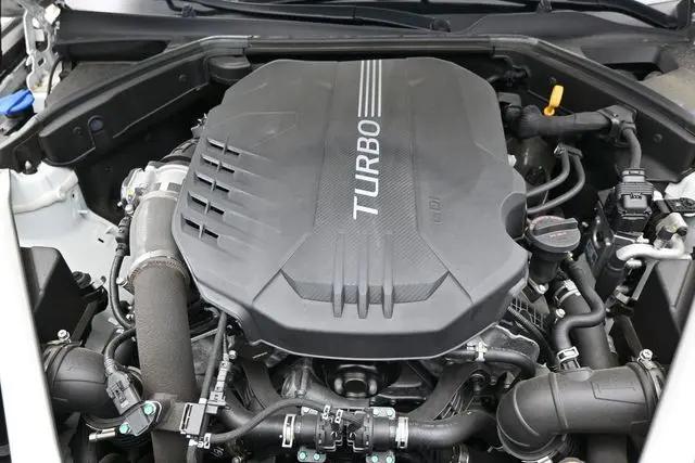 2025 Genesis G70 3.3T RWD Sport Advanced