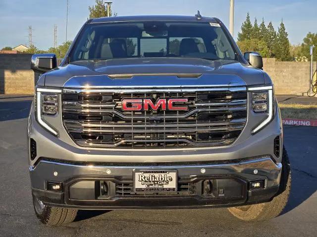 2026 GMC Sierra 1500 Crew Cab, Short Bed, SLT, 4WD
