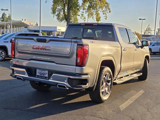 2026 GMC Sierra 1500 Crew Cab, Short Bed, SLT, 4WD