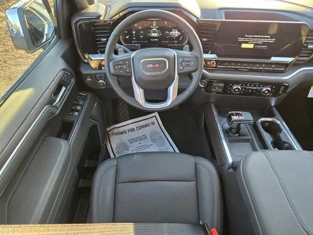 2026 GMC Sierra 1500 Crew Cab, Short Bed, SLT, 4WD