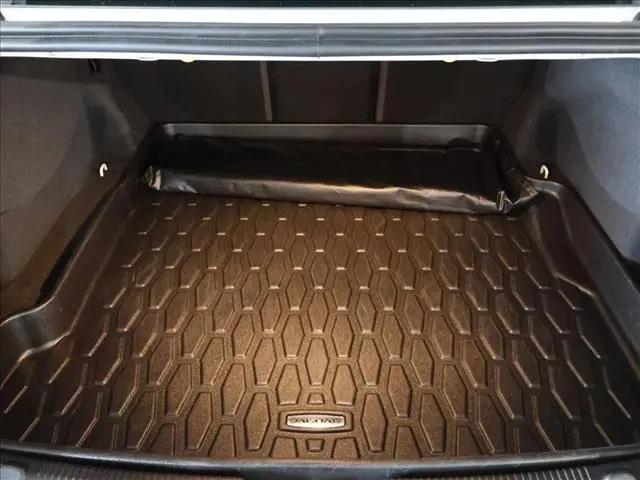 2017 Jaguar XE 35t Premium