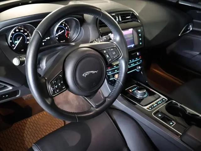 2017 Jaguar XE 35t Premium