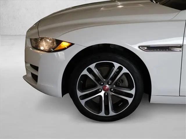 2017 Jaguar XE 35t Premium