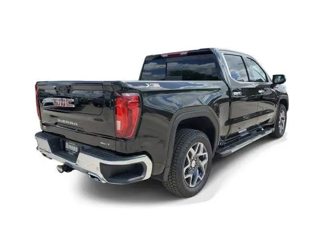 2026 GMC Sierra 1500 Crew Cab, Short Bed, SLT, 4WD