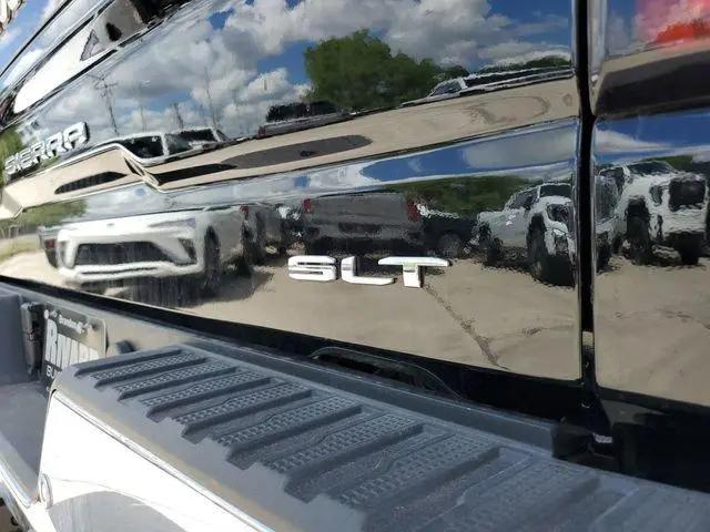 2026 GMC Sierra 1500 Crew Cab, Short Bed, SLT, 4WD
