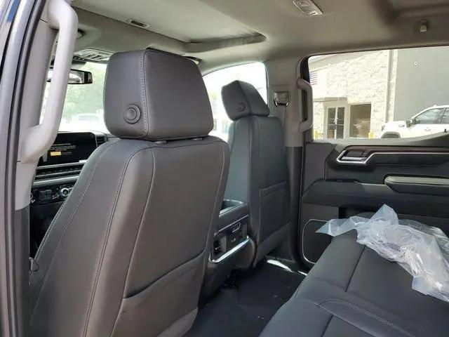 2026 GMC Sierra 1500 Crew Cab, Short Bed, SLT, 4WD
