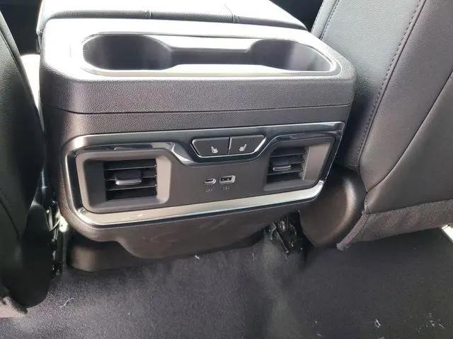 2026 GMC Sierra 1500 Crew Cab, Short Bed, SLT, 4WD