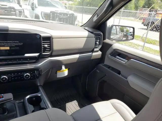2026 GMC Sierra 1500 Crew Cab, Short Bed, SLT, 4WD