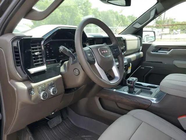 2026 GMC Sierra 1500 Crew Cab, Short Bed, SLT, 4WD