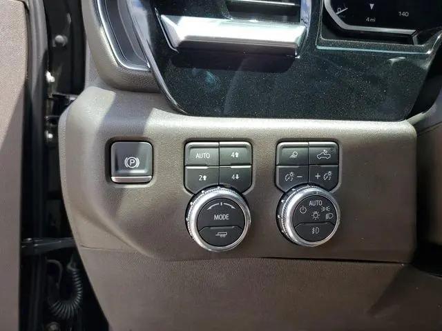 2026 GMC Sierra 1500 Crew Cab, Short Bed, SLT, 4WD