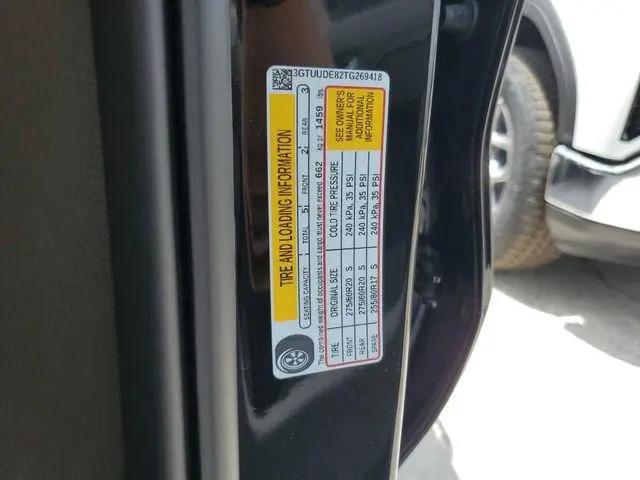 2026 GMC Sierra 1500 Crew Cab, Short Bed, SLT, 4WD