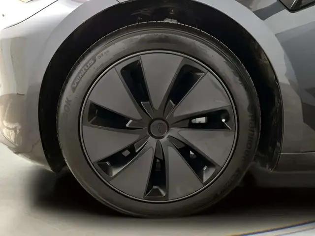 2025 Tesla Model 3 Long Range All-Wheel Drive