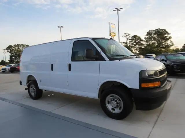 2025 Chevrolet Express Cargo Van RWD 2500 Regular Wheelbase WT