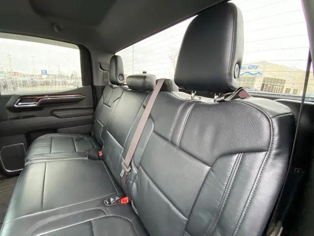 2023 GMC Sierra 1500 4WD Crew Cab Standard Box SLE
