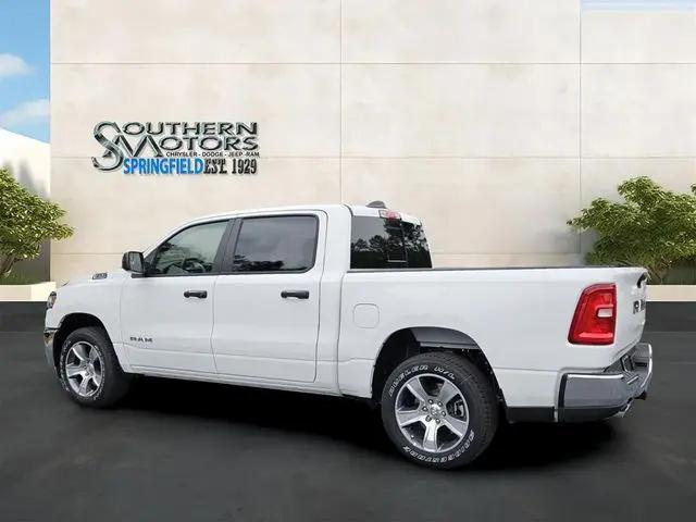 2026 Ram 1500 Tradesman Crew Cab 4x4 5'7" Box