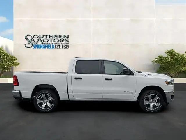 2026 Ram 1500 Tradesman Crew Cab 4x4 5'7" Box