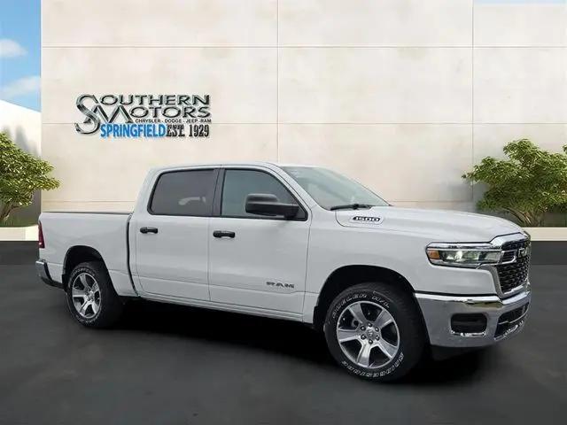 2026 Ram 1500 Tradesman Crew Cab 4x4 5'7" Box