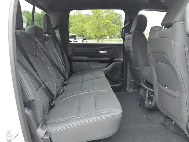 2026 Ram 1500 Tradesman Crew Cab 4x4 5'7" Box