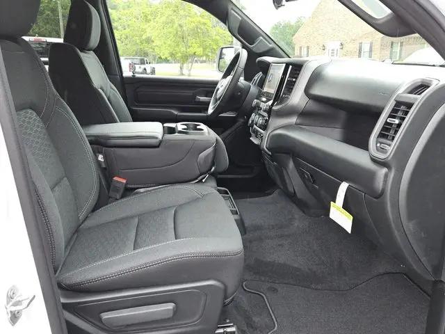 2026 Ram 1500 Tradesman Crew Cab 4x4 5'7" Box