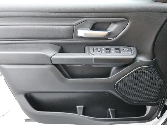 2026 Ram 1500 Tradesman Crew Cab 4x4 5'7" Box