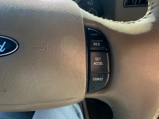 2004 Ford F-350 XL