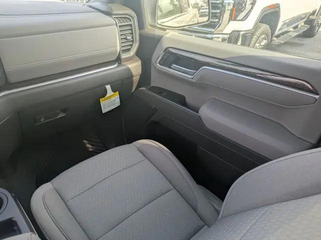 2026 GMC Sierra 1500 Double Cab, Standard Bed, SLE, RWD
