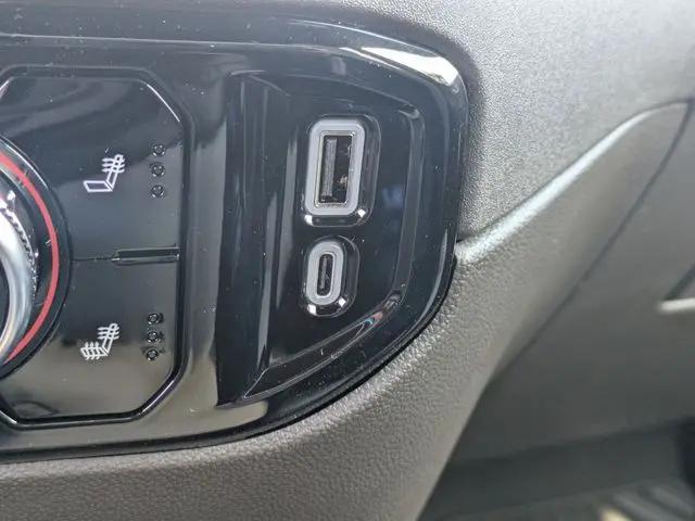 2026 GMC Sierra 1500 Double Cab, Standard Bed, SLE, RWD