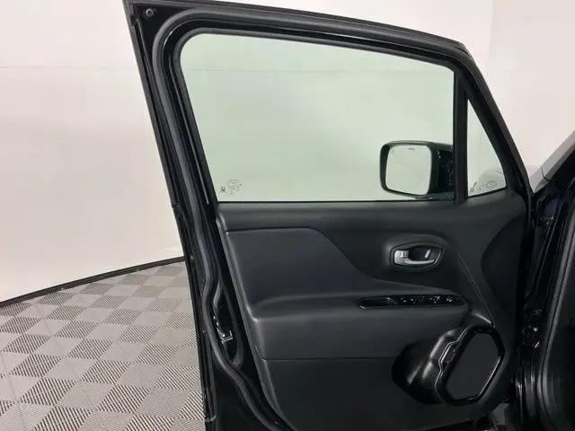 2022 Jeep Renegade Altitude 4x4