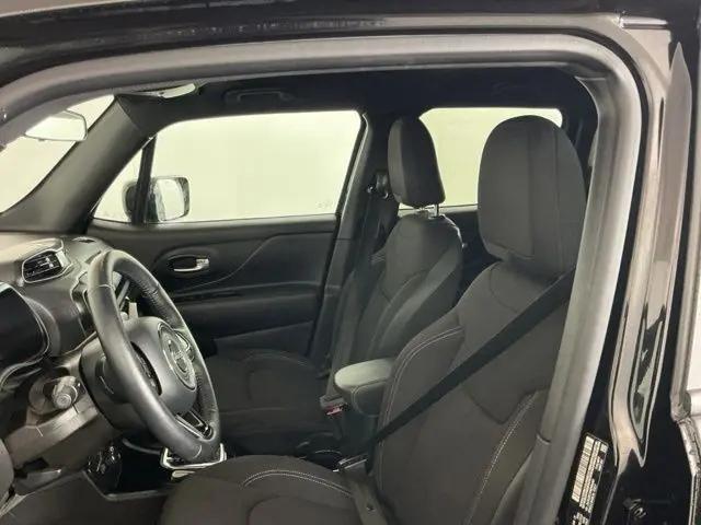 2022 Jeep Renegade Altitude 4x4