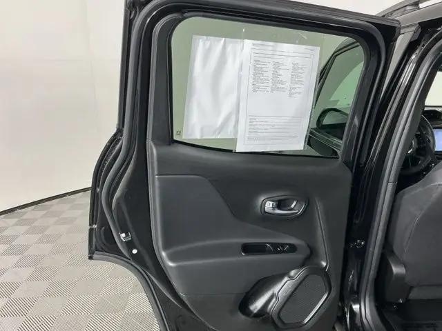 2022 Jeep Renegade Altitude 4x4
