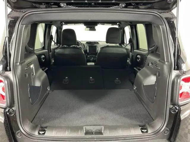 2022 Jeep Renegade Altitude 4x4