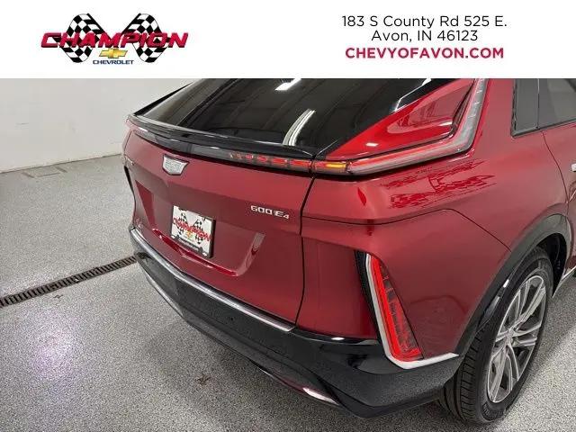 2024 Cadillac iQ Luxury w/1SC
