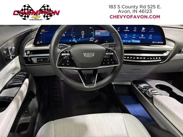 2024 Cadillac iQ Luxury w/1SC