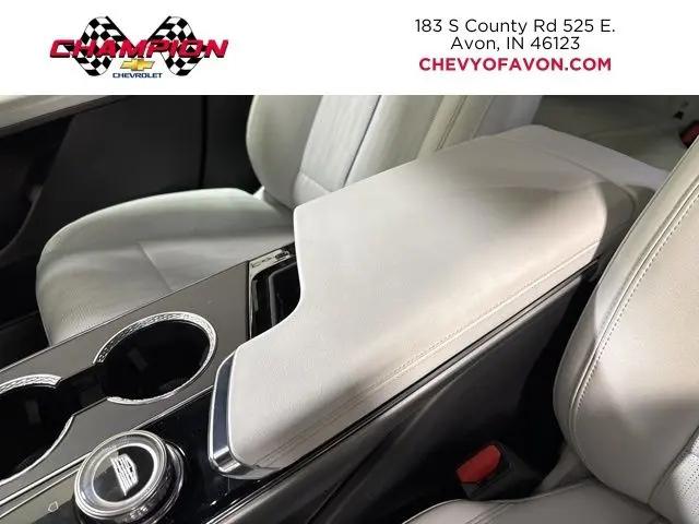 2024 Cadillac iQ Luxury w/1SC