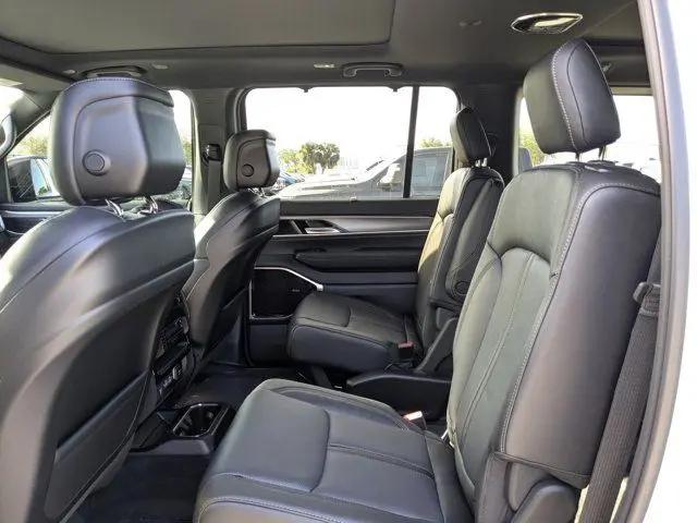 2026 Jeep Grand Wagoneer Limited Reserve 4x4