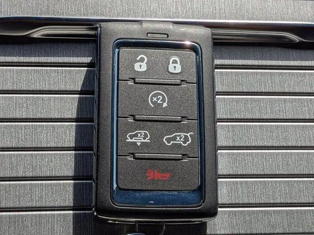 2026 Jeep Grand Wagoneer Limited Reserve 4x4