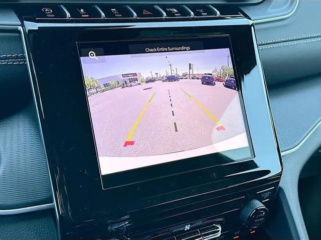 2026 Jeep Grand Cherokee L Laredo 4x4