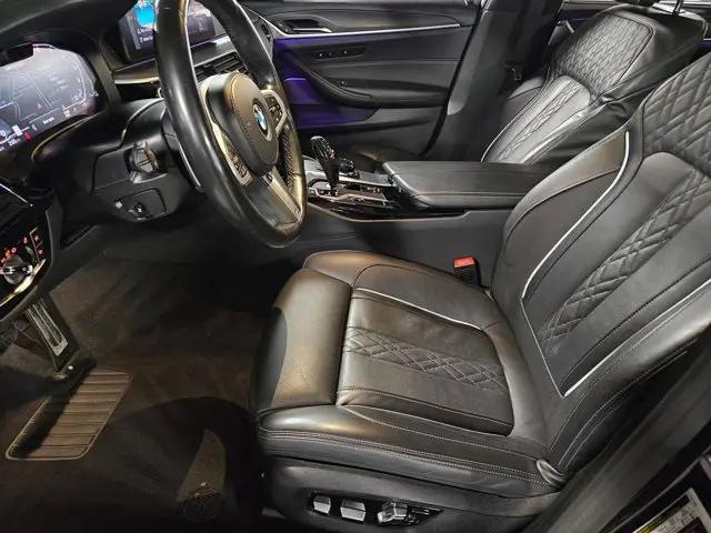2023 BMW M5 i xDrive