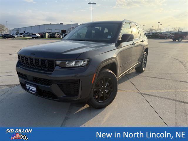2026 Jeep Grand Cherokee GRAND CHEROKEE LAREDO ALTITUDE 4X4 2026 Jeep Grand Cherokee GRAND CHEROKEE LAREDO ALTITUDE 4X4