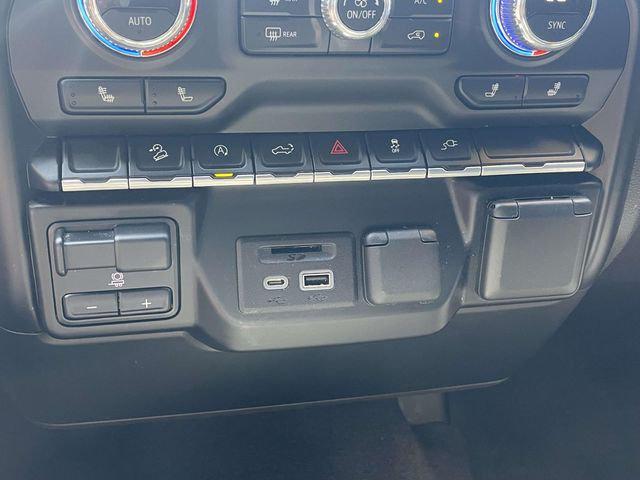 2022 GMC Sierra 1500 Limited 4WD Crew Cab Standard Box SLT